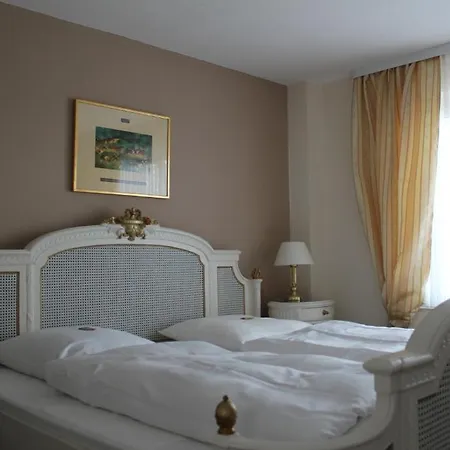 Elbhotel Am Hafen Hotel