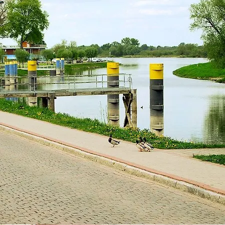 Elbhotel Am Hafen Hotel