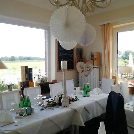 Elbhotel Am Hafen Hotel 2*