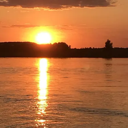 Elbhotel Am Hafen Hotel